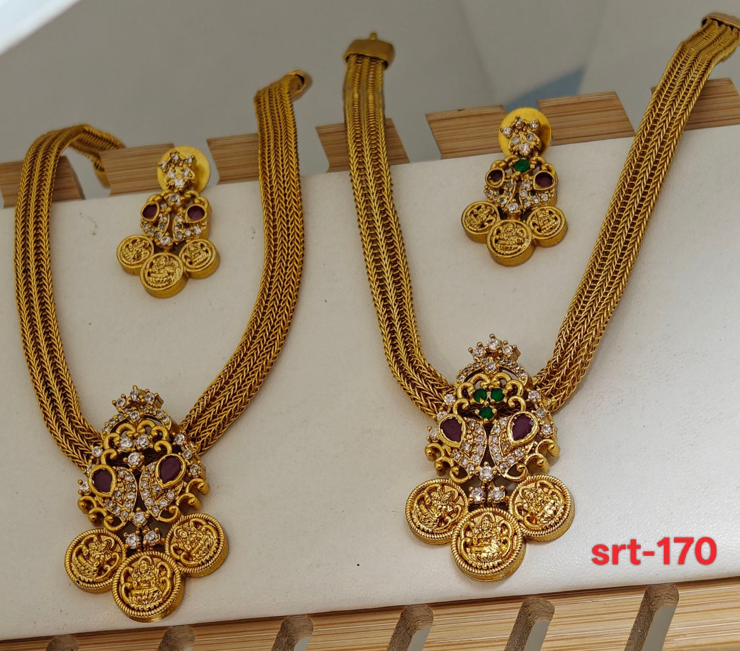 Radha's Jewellery Model 003