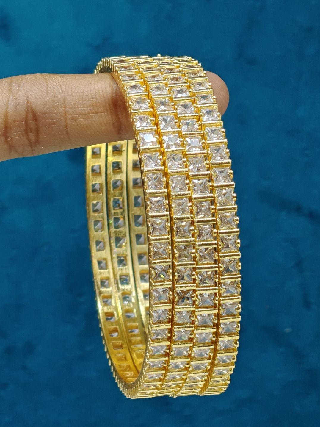 Radha's Jewellery Model 018