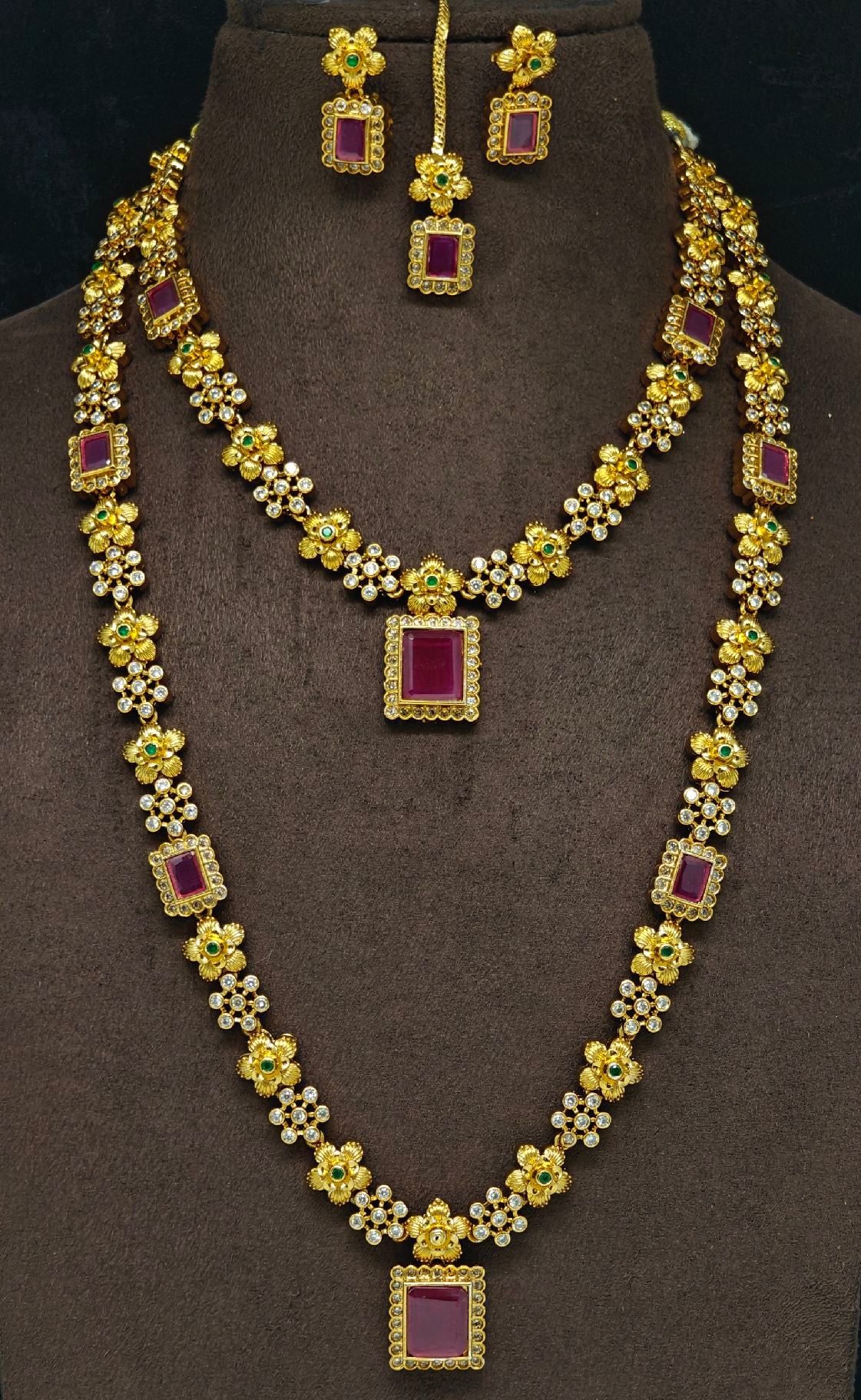 Radha's Jewellery Model 031