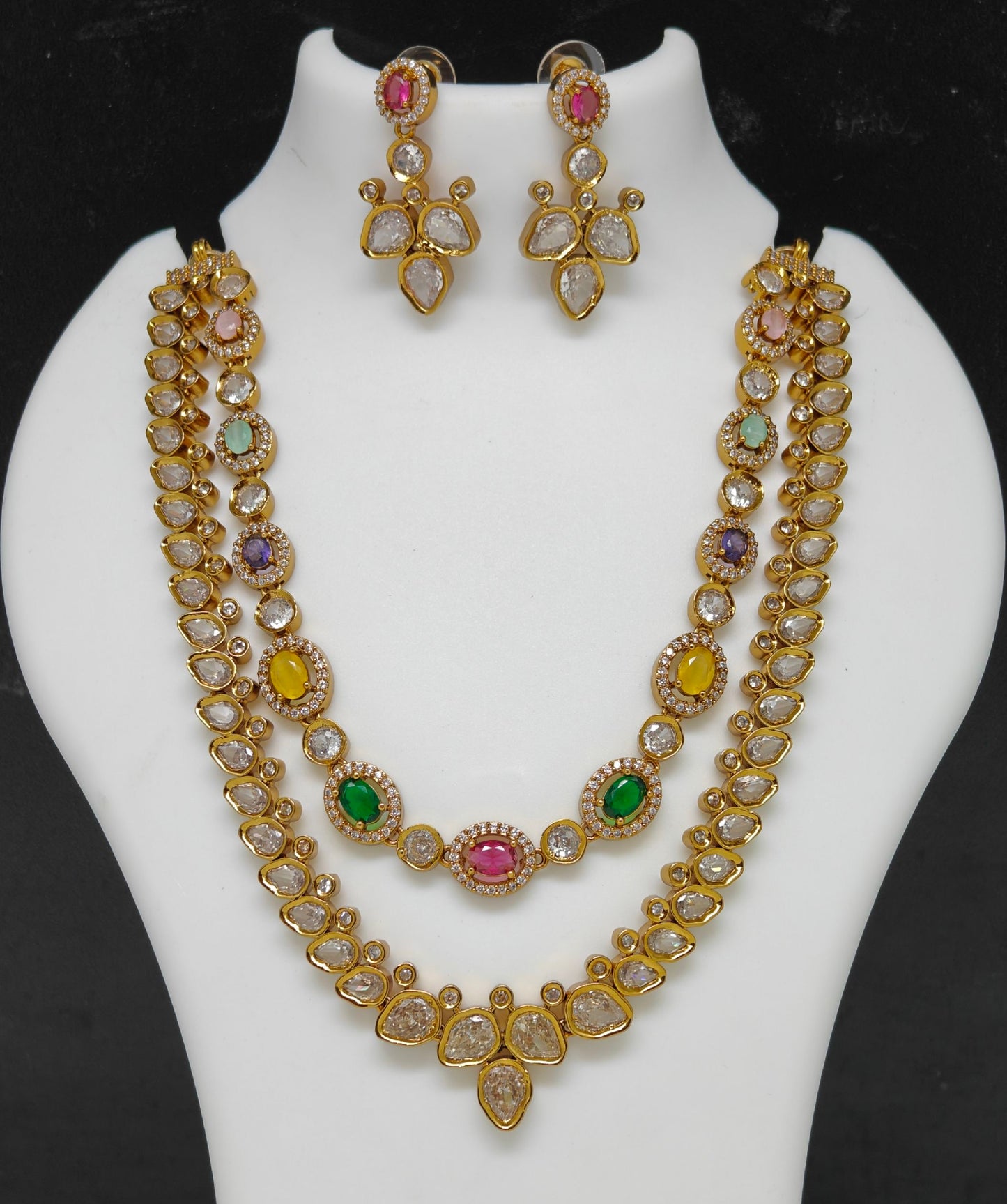 Radha's Jewellery Model 021