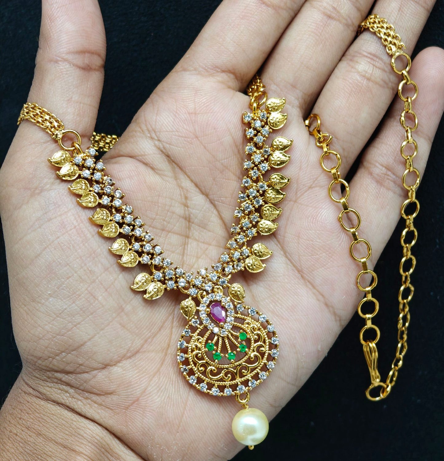 Radha's Jewellery Basic Model 048