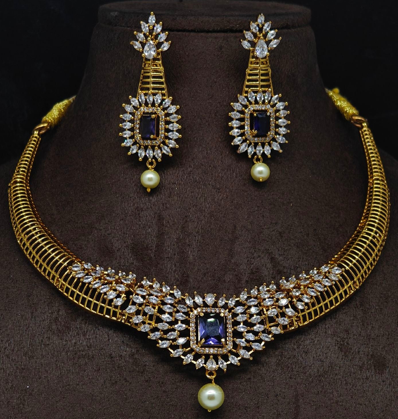 Radha's Jewellery Model 015