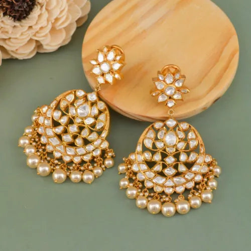 Products filtered by Earrings