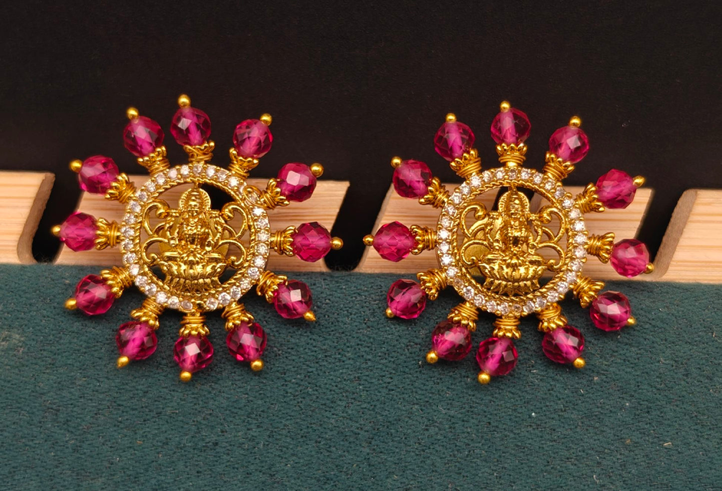 Radha's Jewellery Basic  Model 039