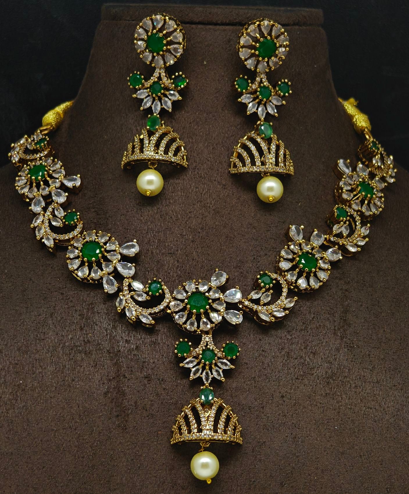 Radha's Jewellery  Model 026