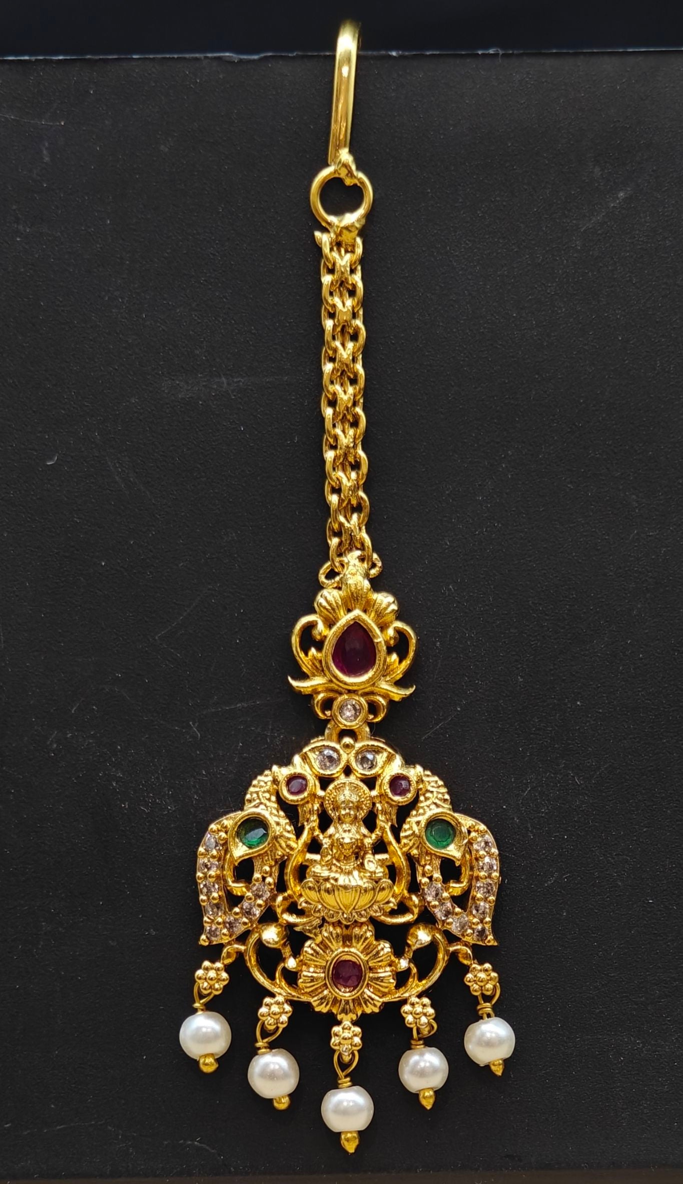 Radha's Jewellery Basic  Model 051