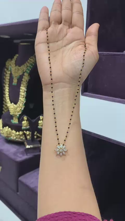 Radha's Jewellery  Model 069