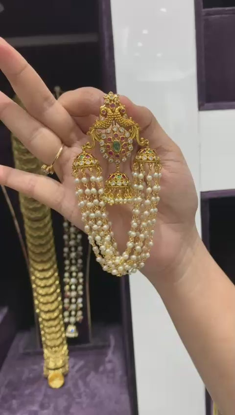 Radha's Jewellery  Model 072